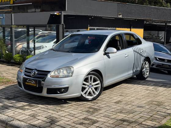 VOLKSWAGEN JETTA 2.5 I 20V 170CV GASOLINA 4P TIPTRONIC VOLKSWAGEN JETTA 2.5 I 20V 170CV GASOLINA 4P TIPTRONIC